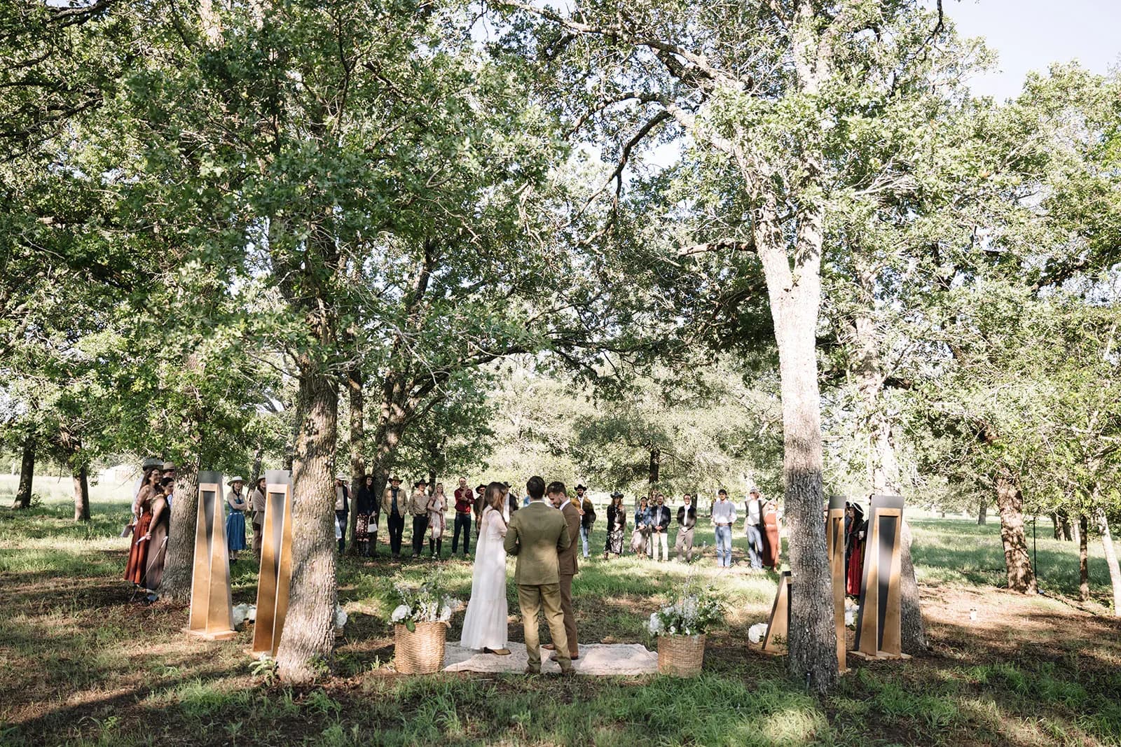 Serana intimate oak grove ceremony